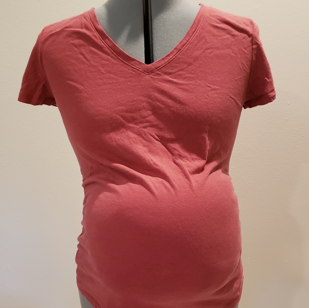 Pink Ingrid and Isabel maternity tee